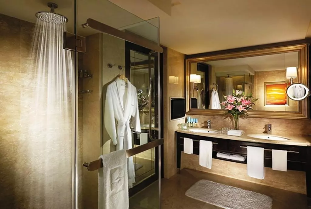 shangri_la_shabavizparvaz_14.jpg shangri_la_shabavizparvaz_14.jpg