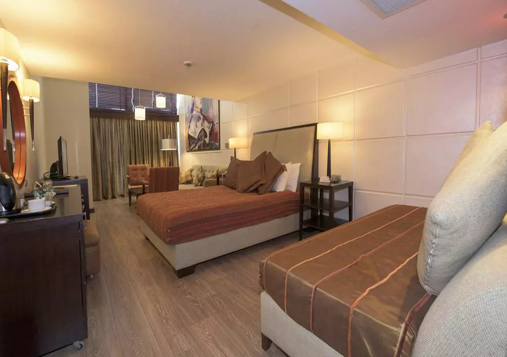 side_star_elegance_shabavizparvaz_18.jpg