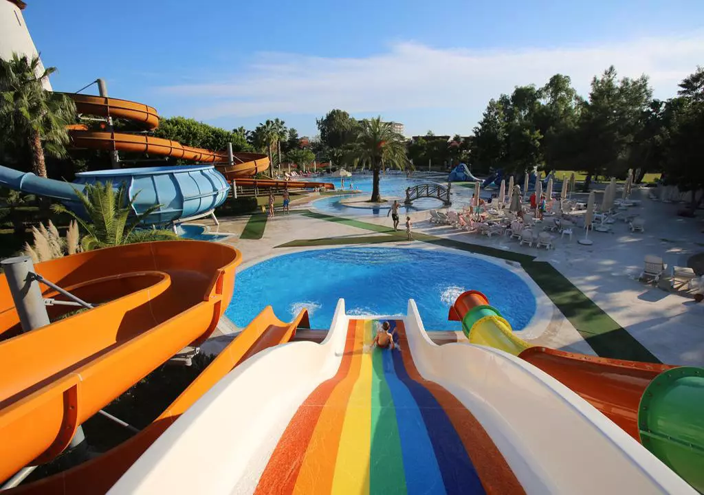 starlight_resort_shabavizparvaz_08.jpg