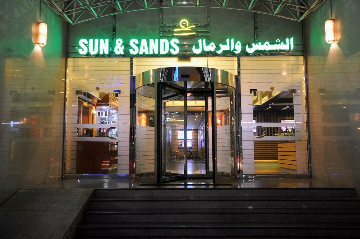 sunandsands_shabaviz.jpg