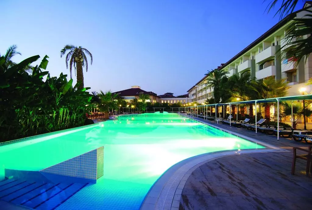 sural_resort_side_shabavizparvaz_02.jpg