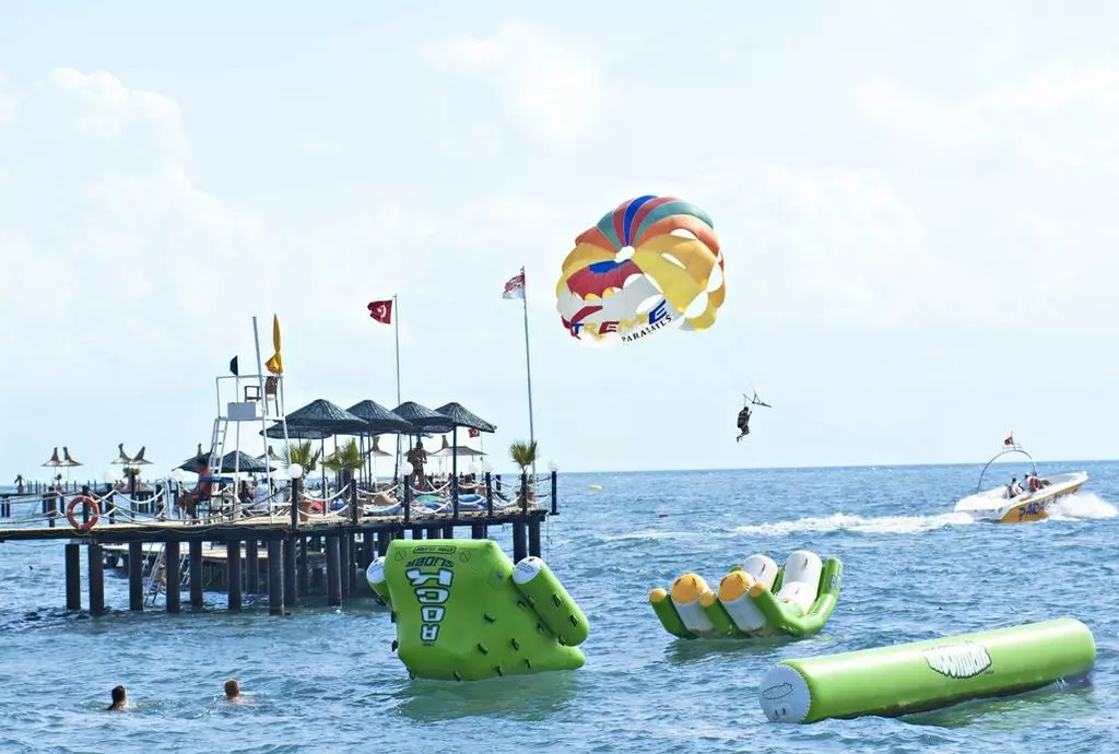 swandor_topkapi_palace_shabavizparvaz_02.jpg swandor_topkapi_palace_shabavizparvaz_02.jpg