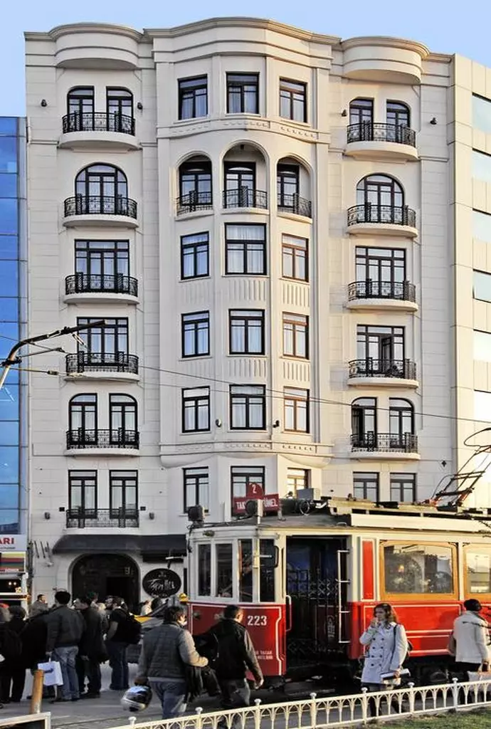 taxim_hill_shabavizparvaz_01.jpg taxim_hill_shabavizparvaz_01.jpg