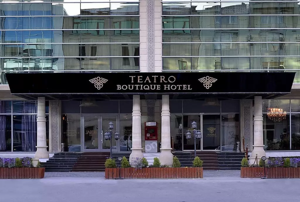 teatro_boutique_baku_shabavizparvaz_19.jpg
