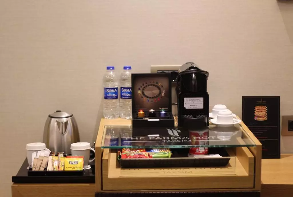 the_parma_istanbul_shabavizparvaz_03.jpg the_parma_istanbul_shabavizparvaz_03.jpg