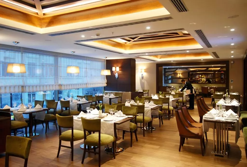 titanic_city_istanbul_shabavizparvaz_08.jpg