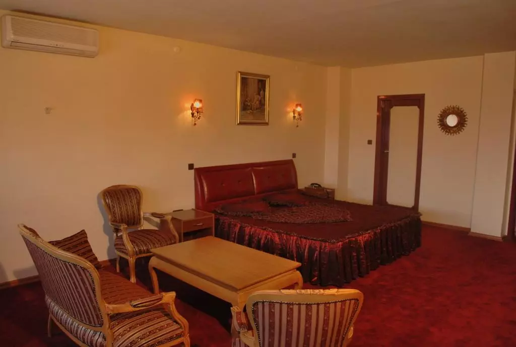 topkapi_istanbul_shabavizparvaz_04.jpg