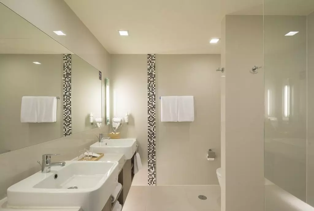 travelodge_pattaya_shabavizparvaz_15.jpg travelodge_pattaya_shabavizparvaz_15.jpg