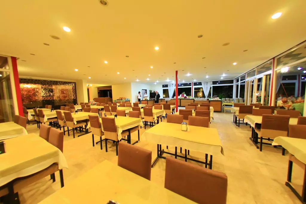 venus_hotel_shabavizparvaz_02.jpg