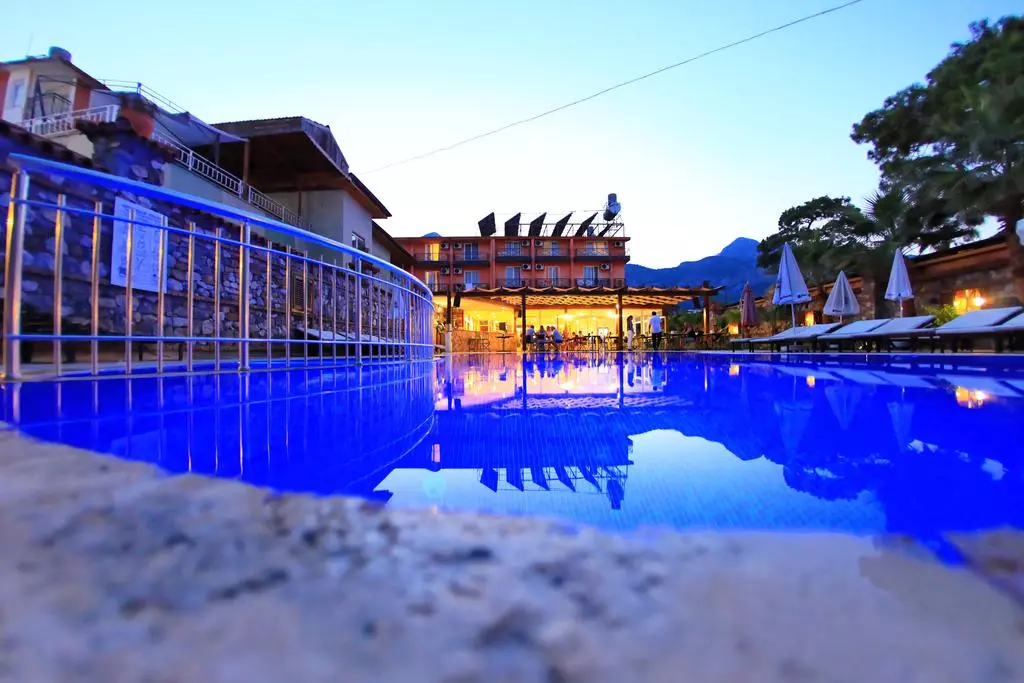 venus_hotel_shabavizparvaz_03.jpg
