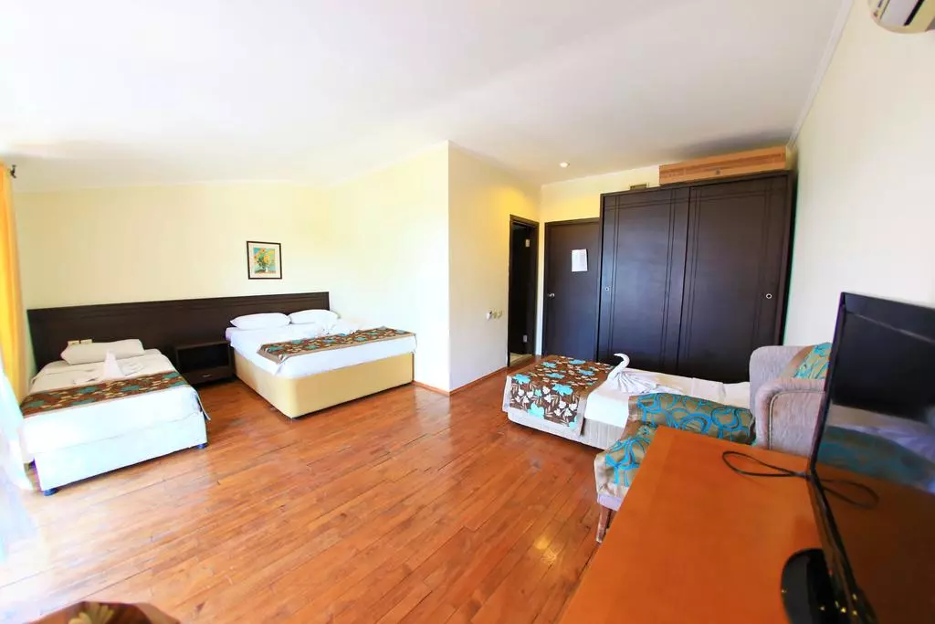 venus_hotel_shabavizparvaz_11.jpg
