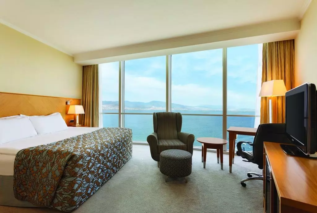 wyndham_grand_izmir_04.jpg