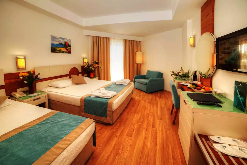 zena_resort_hotel_kemer_shabavizparvaz_12.jpg