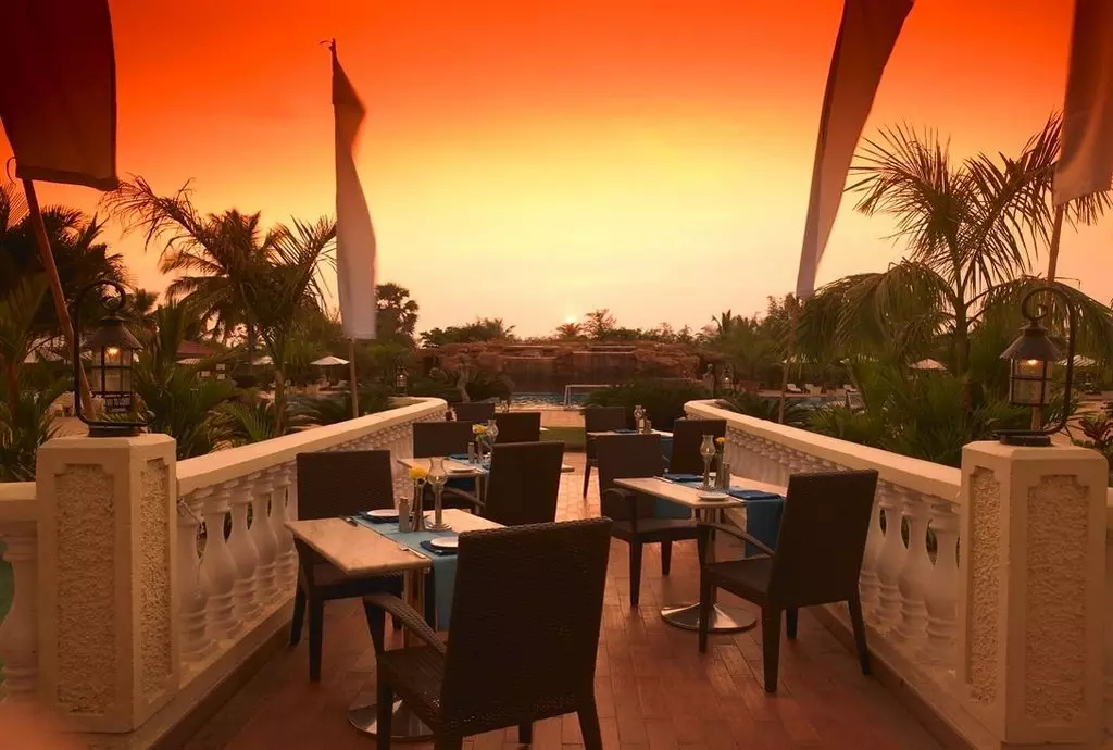 zuri_white_sand_goa_shabavizparvaz_01.jpg zuri_white_sand_goa_shabavizparvaz_01.jpg