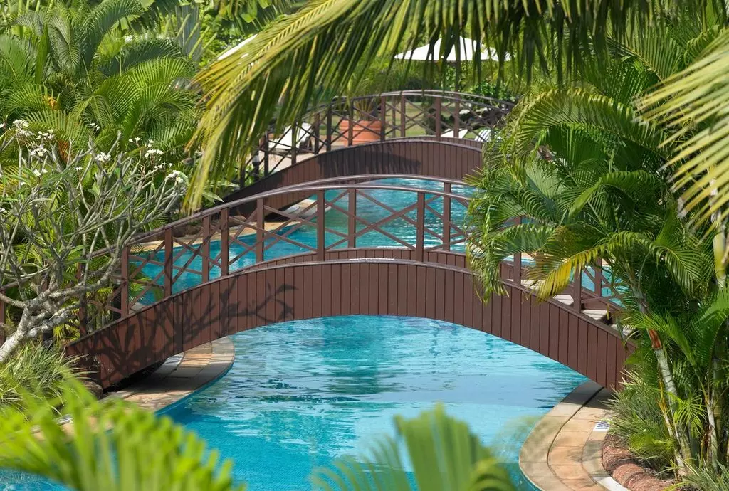 zuri_white_sand_goa_shabavizparvaz_12.jpg zuri_white_sand_goa_shabavizparvaz_12.jpg