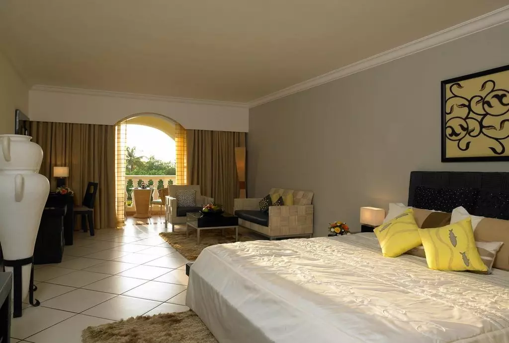 zuri_white_sand_goa_shabavizparvaz_17.jpg zuri_white_sand_goa_shabavizparvaz_17.jpg