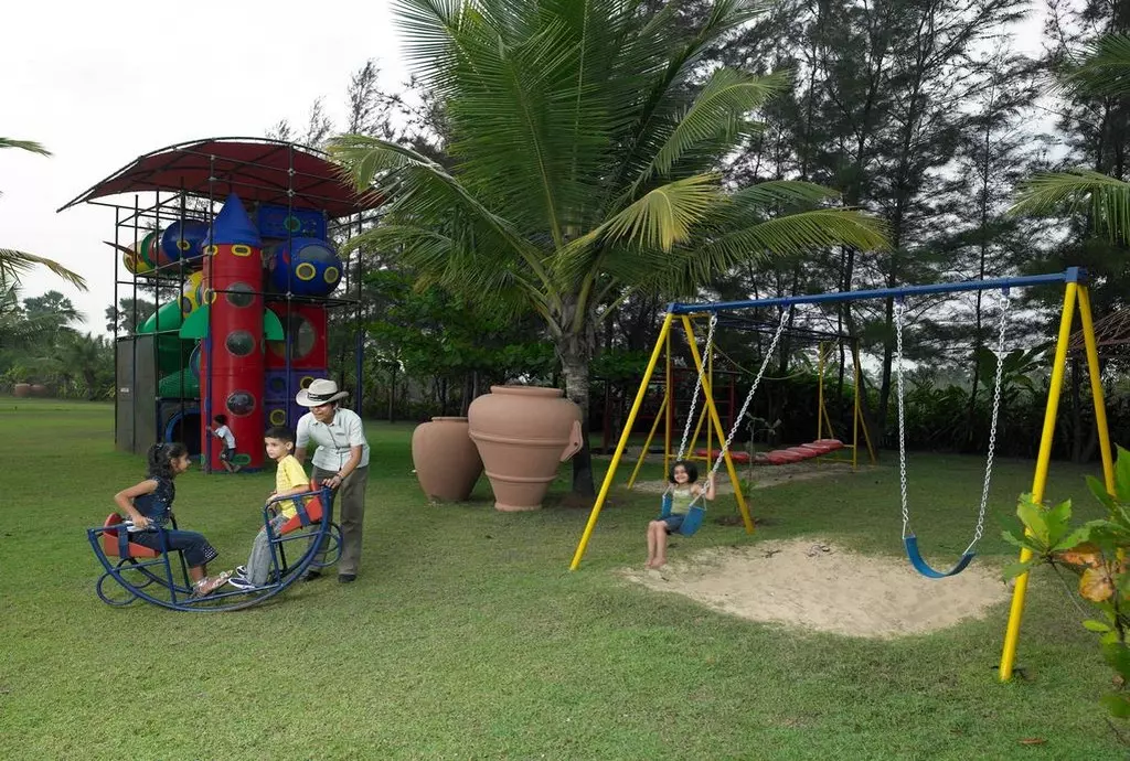 zuri_white_sand_goa_shabavizparvaz_19.jpg zuri_white_sand_goa_shabavizparvaz_19.jpg