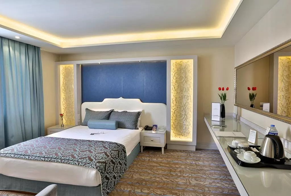 zurich_istanbul_shabavizparvaz_12.jpg