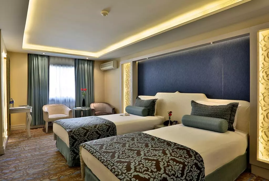 zurich_istanbul_shabavizparvaz_15.jpg
