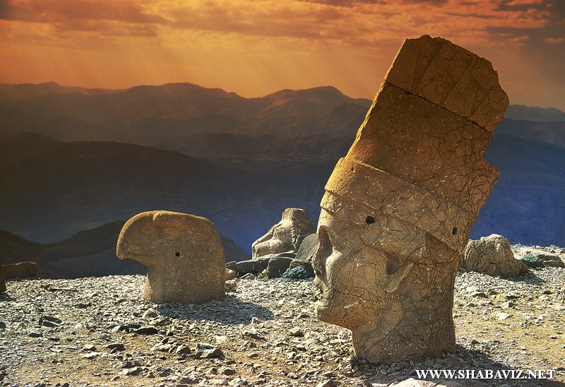 Turkey_Mount_Nemrut_Monumental_god_heads_shutterstock_50629309 Turkey_Mount_Nemrut_Monumental_god_heads_shutterstock_50629309